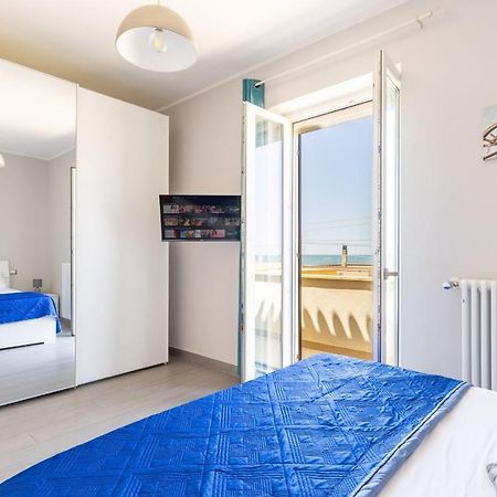 Sunset Beach Фиумичино Екстериор снимка