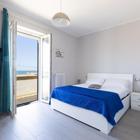 Sunset Beach Фиумичино Екстериор снимка
