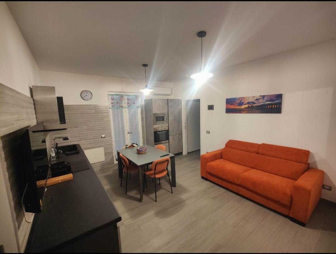 Sunset Beach Фиумичино Екстериор снимка