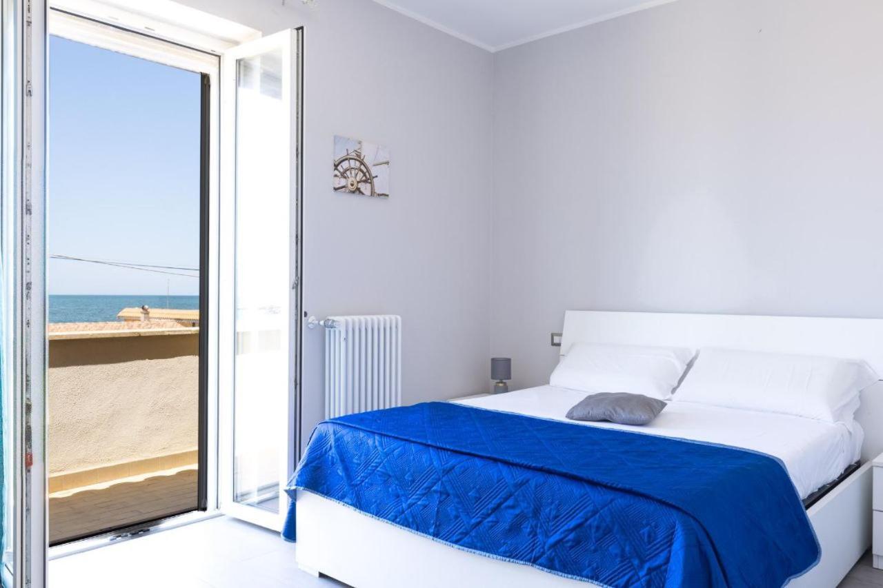 Sunset Beach Фиумичино Екстериор снимка